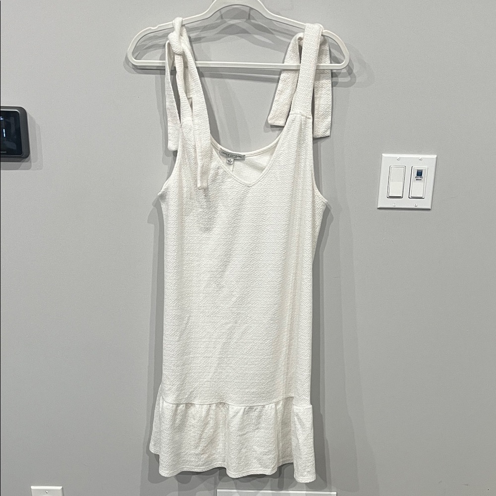 Green Envelope White Sleeveless Dress